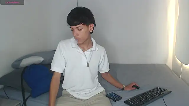 Snapshot of the_murderer chatting on 03/22/25, 05:39 the murderer online show from 03/22/25, 05:39