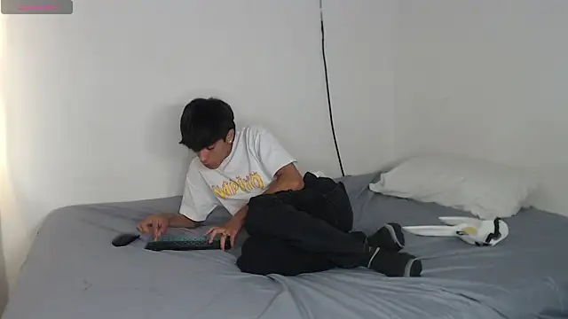 Snapshot of the_murderer chatting on 02/25/25, 05:30 the murderer online show from 02/25/25, 05:30