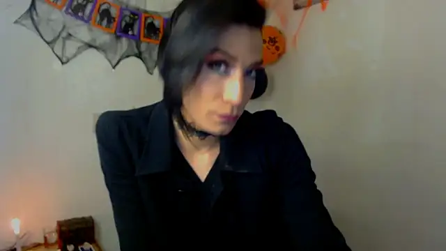 Snapshot of NovaNyx11 chatting on 10/18/25, 10:12 NovaNyx11 online show from 10/18/25, 10:12