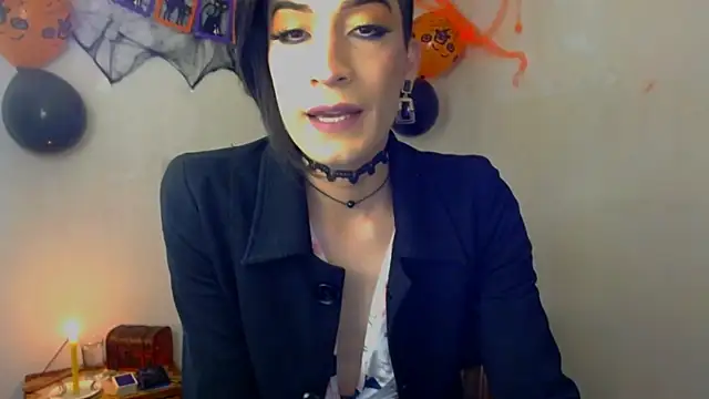 Snapshot of NovaNyx11 chatting on 10/11/25, 09:05 NovaNyx11 online show from 10/11/25, 09:05