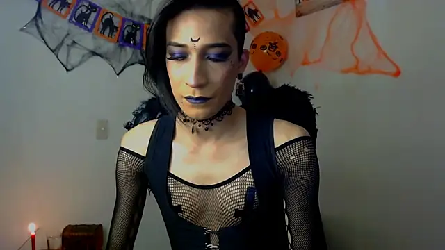 Snapshot of NovaNyx11 chatting on 10/10/25, 10:43 NovaNyx11 online show from 10/10/25, 10:43