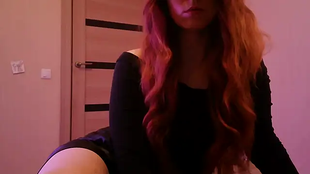  AliceOwen  online show from 03/19/25, 09:27