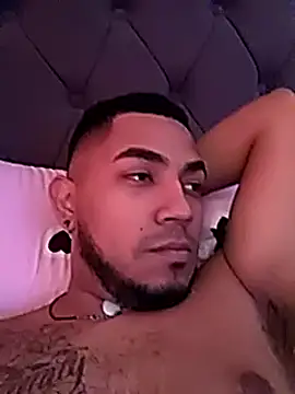 Elgroney23 online show from 02/02/25, 04:11