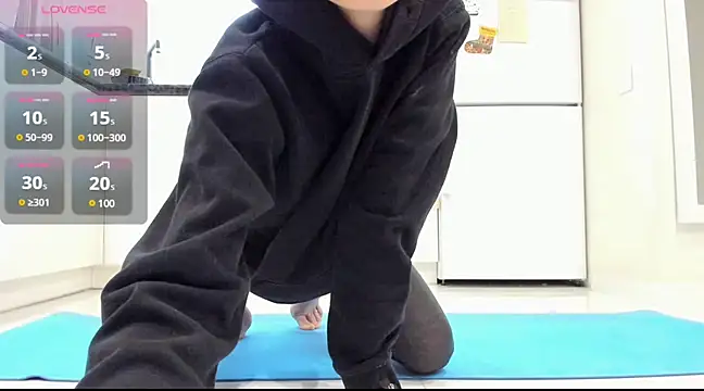 Snapshot of Katya_yoga chatting on 02/04/25, 04:37 Katya yoga online show from 02/04/25, 04:37