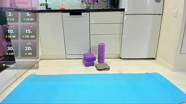 Snapshot of Katya_yoga chatting on 10/16/25, 03:59 Katya yoga online show from 10/16/25, 03:59