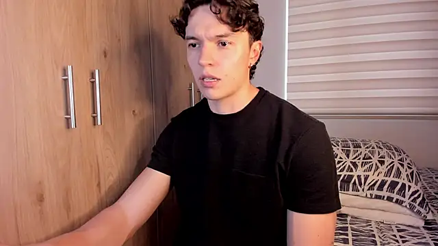 Mastrangelo xxx online show from 11/21/25, 08:30