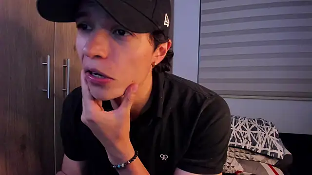Snapshot of Mastrangelo_xxx chatting on 10/23/25, 03:05 Mastrangelo xxx online show from 10/23/25, 03:05