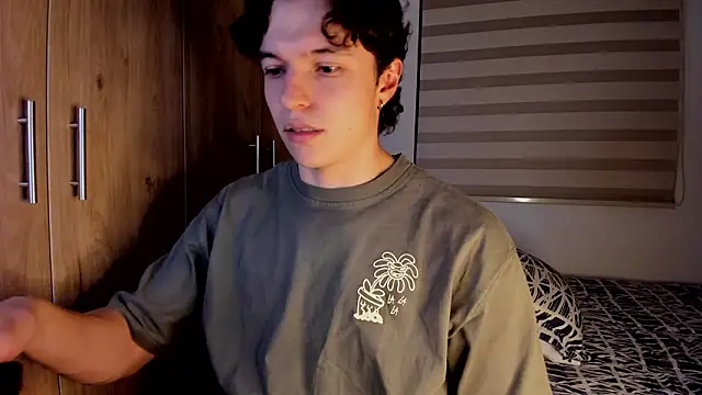 Mastrangelo xxx online show from 02/19/26, 04:42