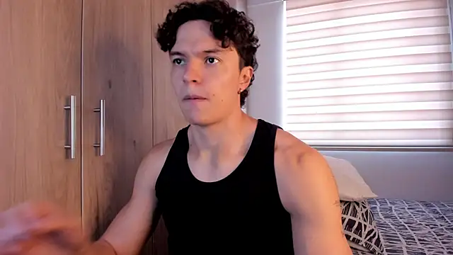 Mastrangelo xxx online show from 11/23/25, 08:41