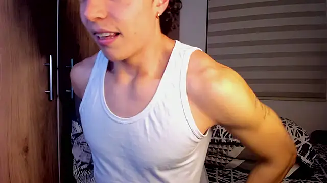 Mastrangelo xxx online show from 12/19/25, 04:38