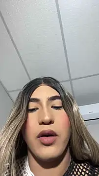Megan2077 online show from 06/04/26, 11:04