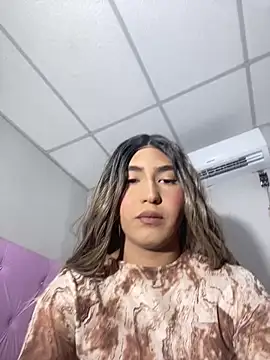 Snapshot of Megan2077 chatting on 03/26/26, 11:08 Megan2077 online show from 03/26/26, 11:08