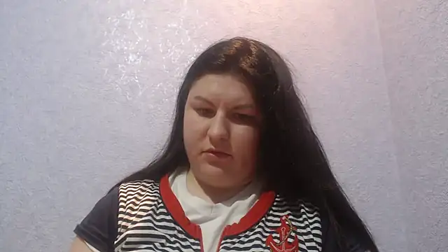 KiraSwee online show from 12/01/25, 05:25