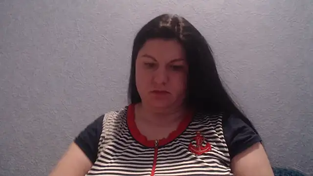 KiraSwee online show from 12/22/25, 06:52