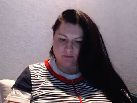 KiraSwee online show from 10/09/25, 05:35