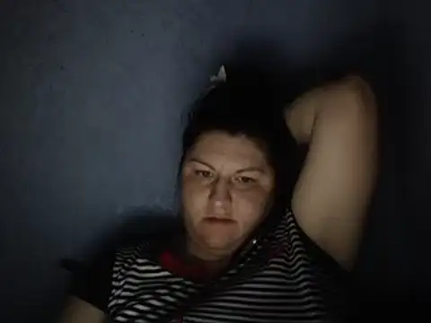 KiraSwee online show from 09/21/25, 06:13