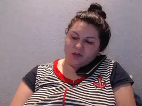 KiraSwee online show from 01/29/25, 06:17