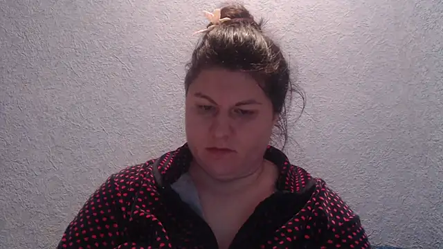 KiraSwee online show from 12/04/25, 02:05