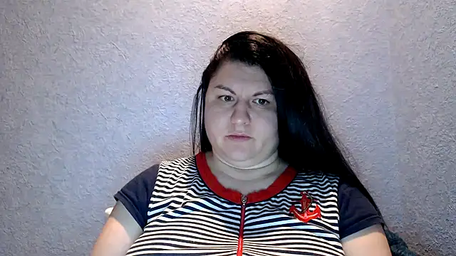 KiraSwee online show from 11/12/25, 05:28