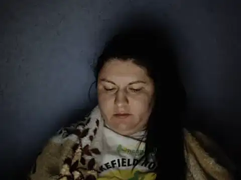 KiraSwee online show from 09/28/25, 09:55