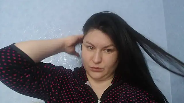 KiraSwee online show from 12/03/25, 09:31