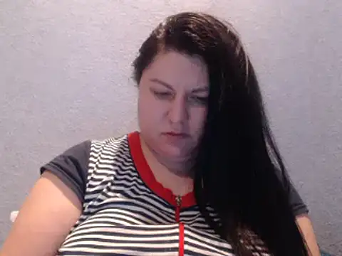 KiraSwee online show from 02/23/25, 05:50