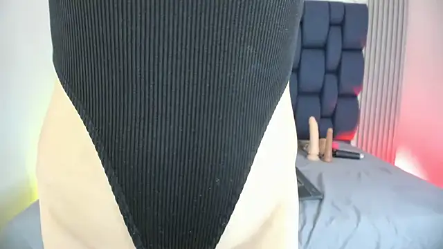 Ashlyaurora online show from 03/26/26, 04:33