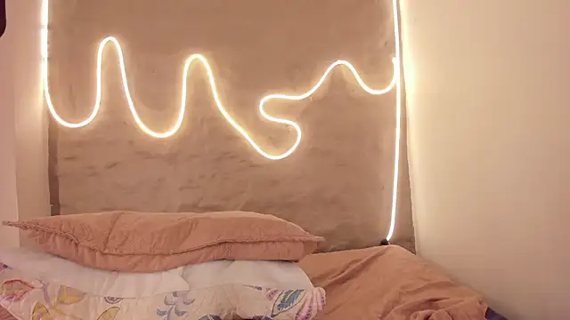 Snapshot of Demy_Ruiz chatting on 11/11/25, 02:39 Demy Ruiz online show from 11/11/25, 02:39