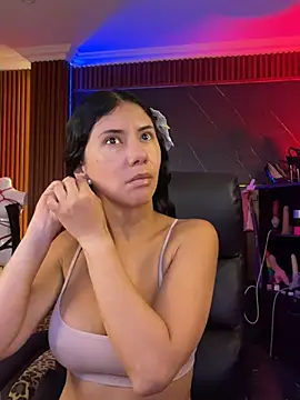 XiaQueen online show from 02/14/26, 11:43