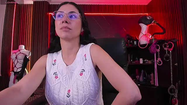 Snapshot of XiaQueen chatting on 11/29/25, 08:31 XiaQueen online show from 11/29/25, 08:31