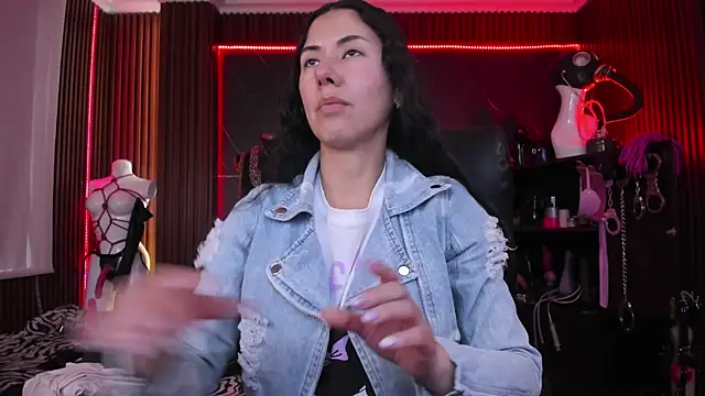 Snapshot of XiaQueen chatting on 11/01/25, 08:25 XiaQueen online show from 11/01/25, 08:25