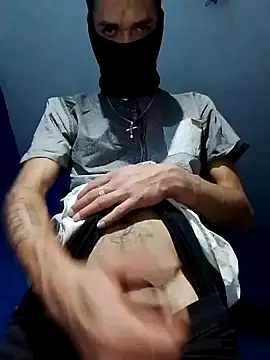 Snapshot of 1Dseralmora2 chatting on 11/11/25, 03:34 1Dseralmora2 online show from 11/11/25, 03:34