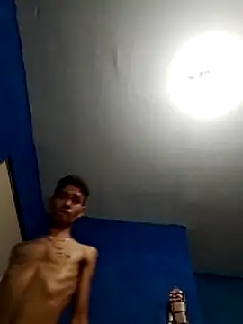 Snapshot of 1Dseralmora2 chatting on 10/19/25, 08:44 1Dseralmora2 online show from 10/19/25, 08:44