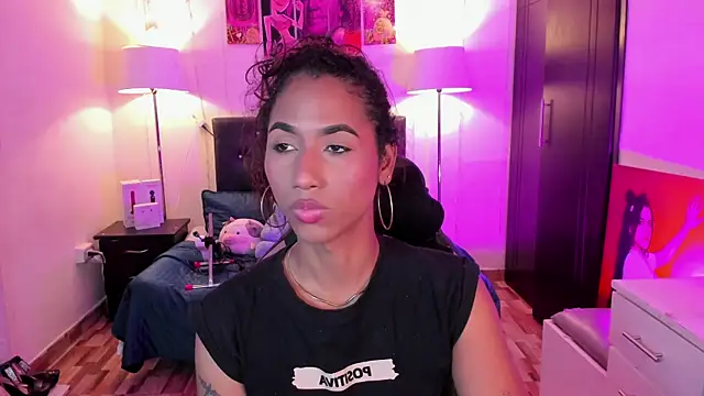 Snapshot of Alissemasiel chatting on 01/18/26, 06:11 Alissemasiel online show from 01/18/26, 06:11