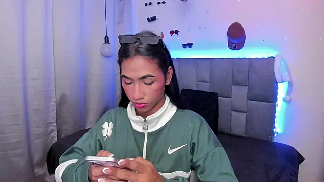 Snapshot of Alissemasiel chatting on 01/09/26, 04:30 Alissemasiel online show from 01/09/26, 04:30