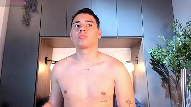 Gabriell ramirez online show from 11/12/25, 04:05