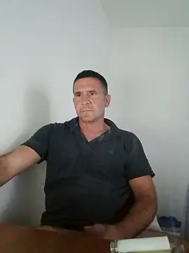 Mister1985 online show from 10/19/25, 04:32
