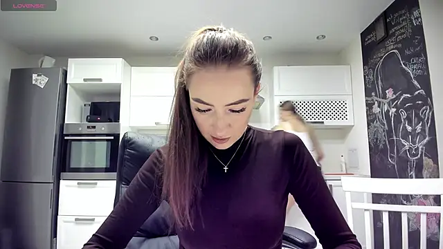 lisenok online show from 04/09/26, 07:42