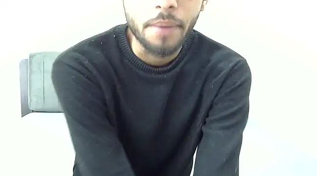 Snapshot of Queen_Couple chatting on 02/23/25, 05:56 Queen Couple online show from 02/23/25, 05:56