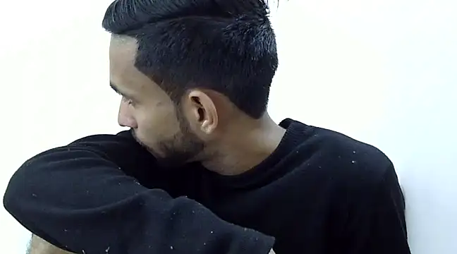 Snapshot of Queen_Couple chatting on 02/22/25, 05:55 Queen Couple online show from 02/22/25, 05:55