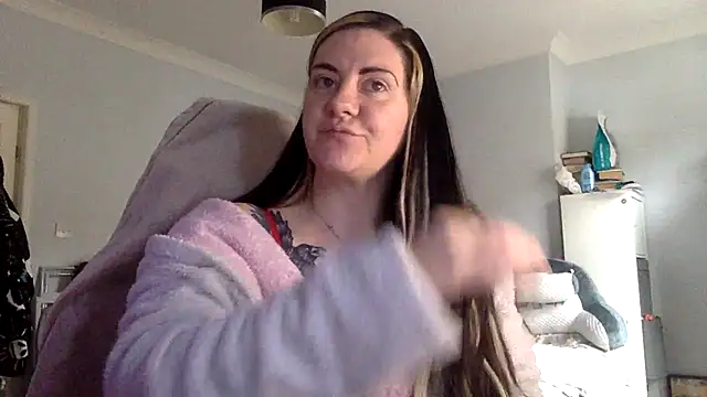 Snapshot of AureliaXOX chatting on 02/09/25, 11:04 AureliaXOX online show from 02/09/25, 11:04