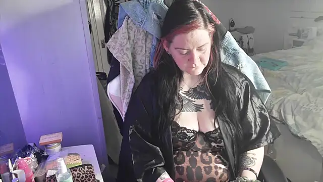 Snapshot of AureliaXOX chatting on 03/29/26, 10:17 AureliaXOX online show from 03/29/26, 10:17