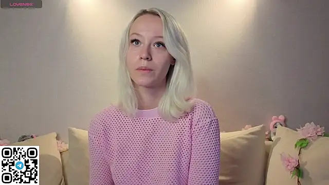 Anadeyaaa online show from 10/22/25, 11:25