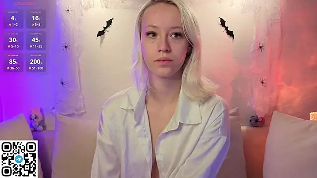 Anadeyaaa online show from 10/30/25, 12:53