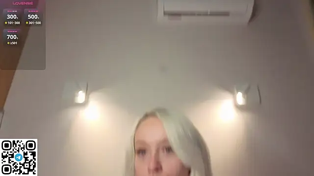 Anadeyaaa online show from 10/21/25, 10:53