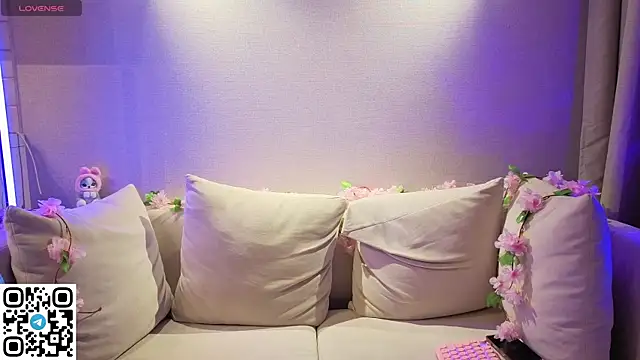 Anadeyaaa online show from 11/30/25, 02:12