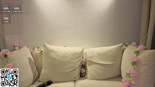 Anadeyaaa online show from 12/20/25, 07:39