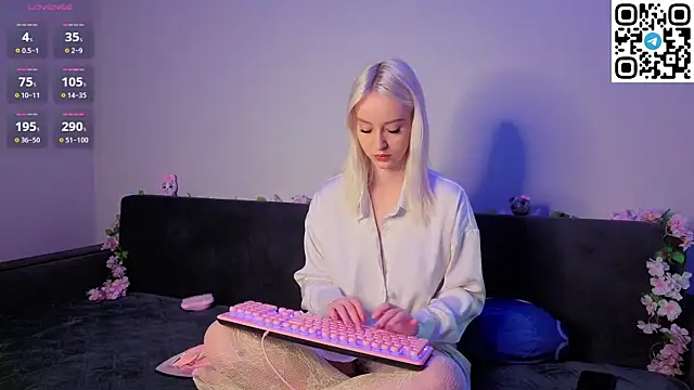 Anadeyaaa online show from 05/05/26, 10:35
