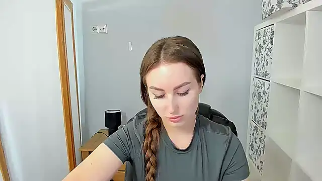 DonnaCam online show from 09/12/25, 02:39