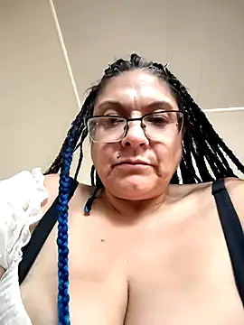 Snapshot of GsSpot69 chatting on 11/16/25, 01:05 GsSpot69 online show from 11/16/25, 01:05